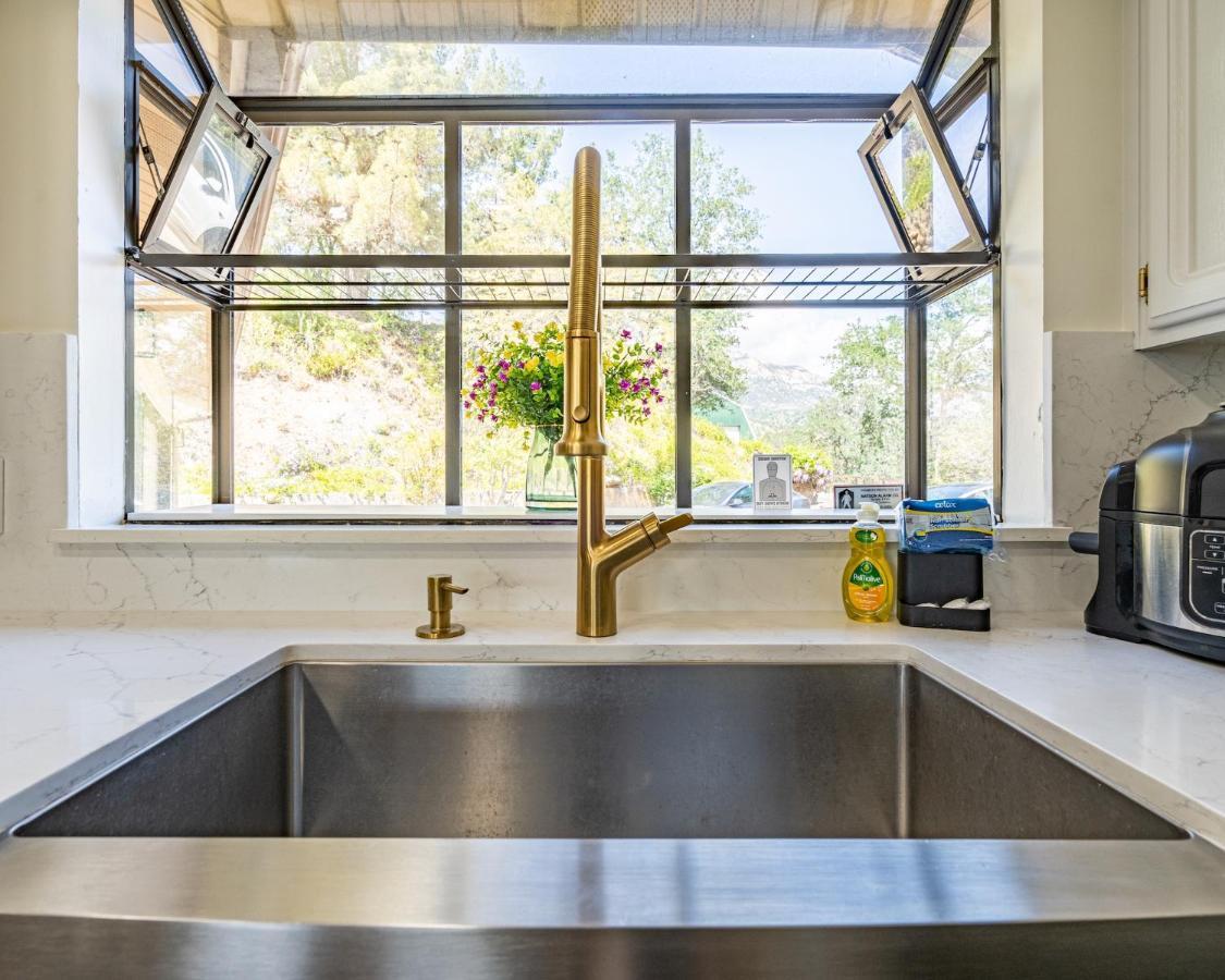 Secluded Mtn Top Family Haven W/Views Spa & Arcade Three Rivers Exterior foto
